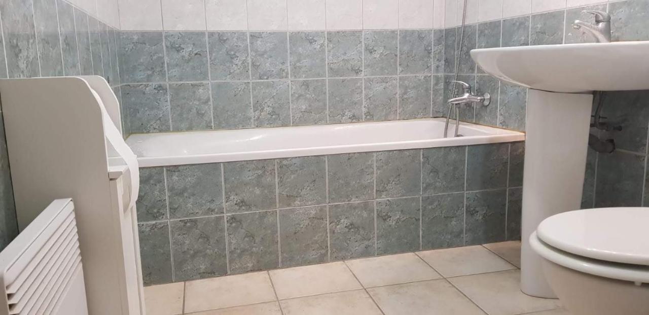 Concarneau Studio Apartment ภายนอก รูปภาพ